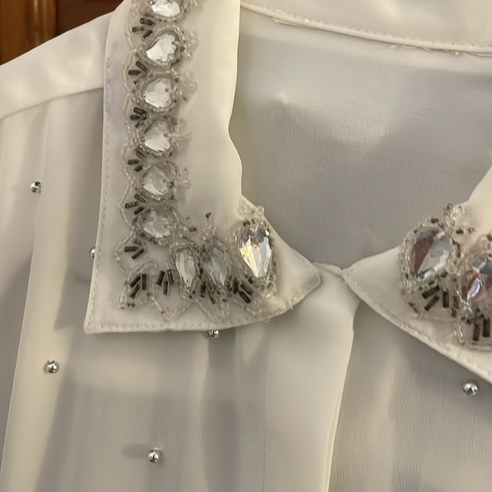 Blouse - Picture 2 of 5